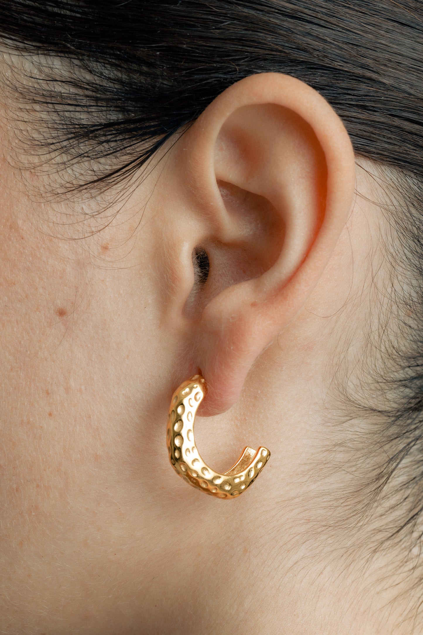 ARETES VALERIA